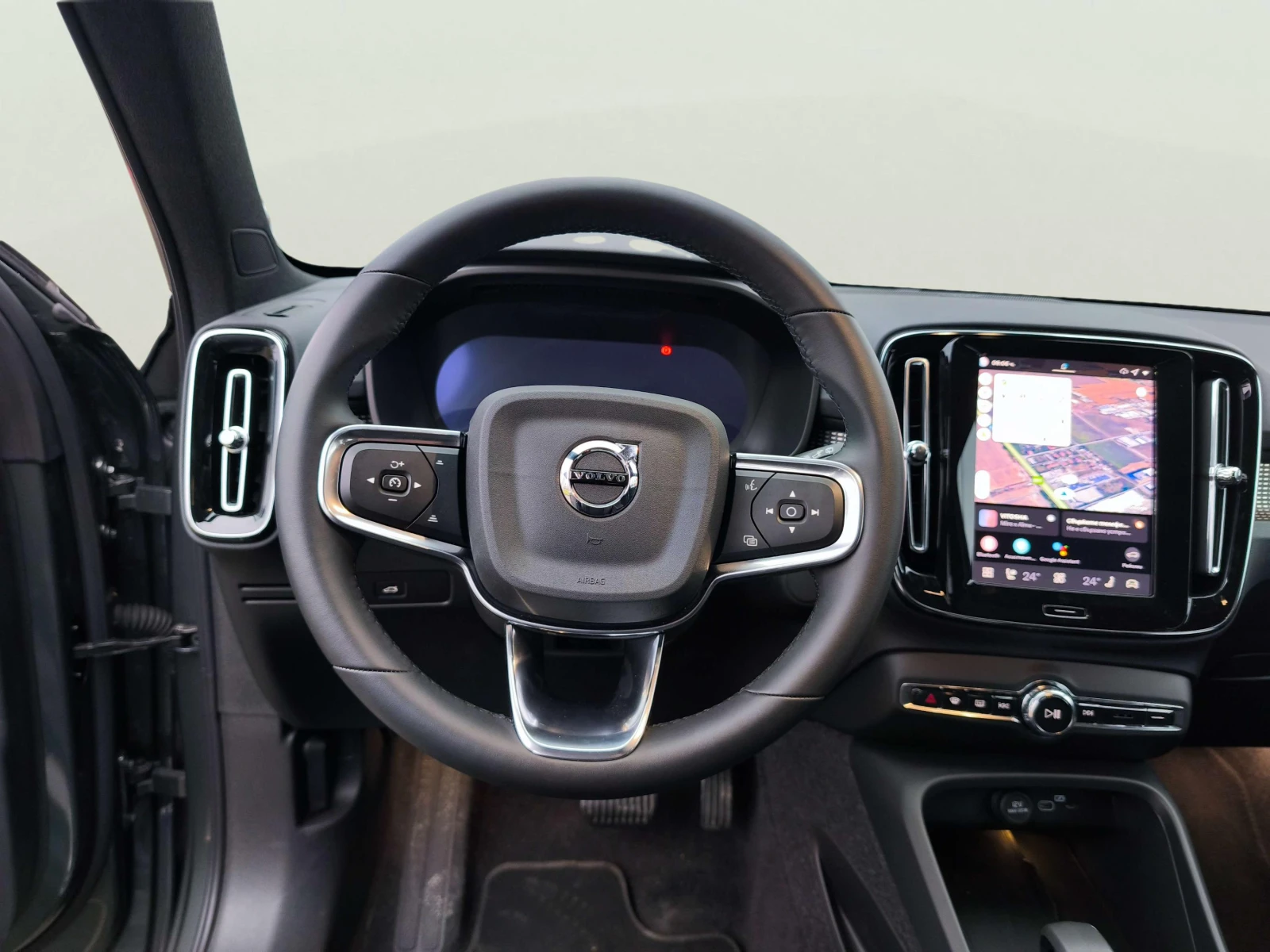 Volvo EX40 2 | Mobile.bg � ����������� 10