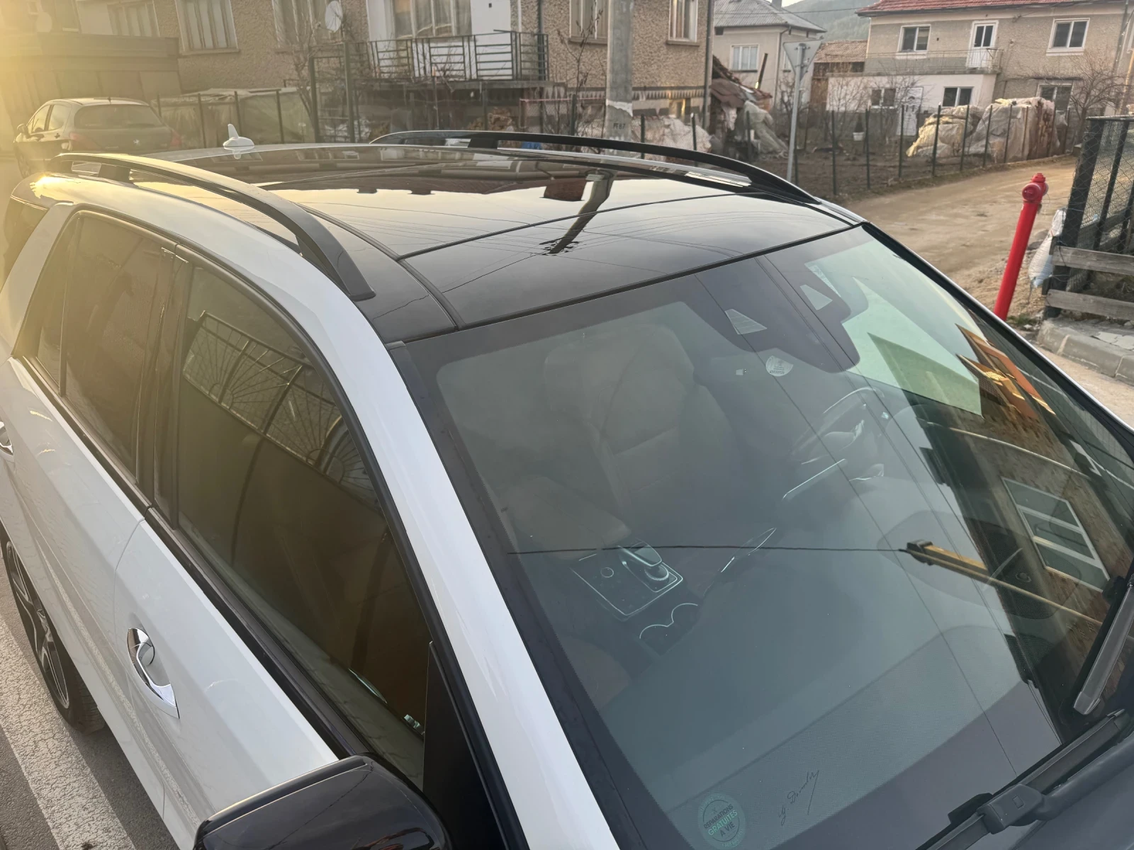 Mercedes-Benz GLE 400 AMG * DISTRONIC * 360 * PANO * KEYLESS, снимка 5 - Автомобили и джипове - 54151325