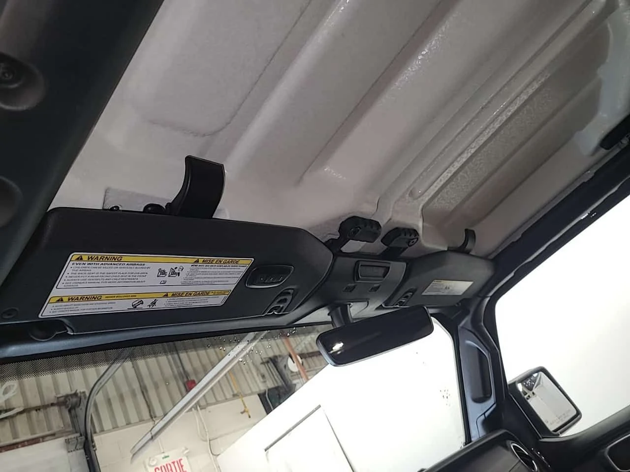 Jeep Wrangler * UNLIMITED SAHARA * CARFAX * ONE OWNER *  | Mobile.bg � ����������� 14