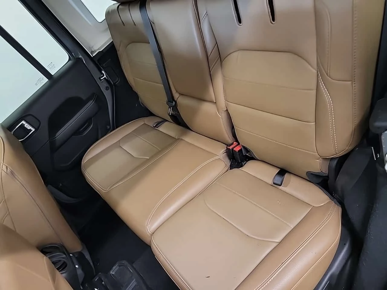 Jeep Wrangler * UNLIMITED SAHARA * CARFAX * ONE OWNER *  | Mobile.bg � ����������� 13