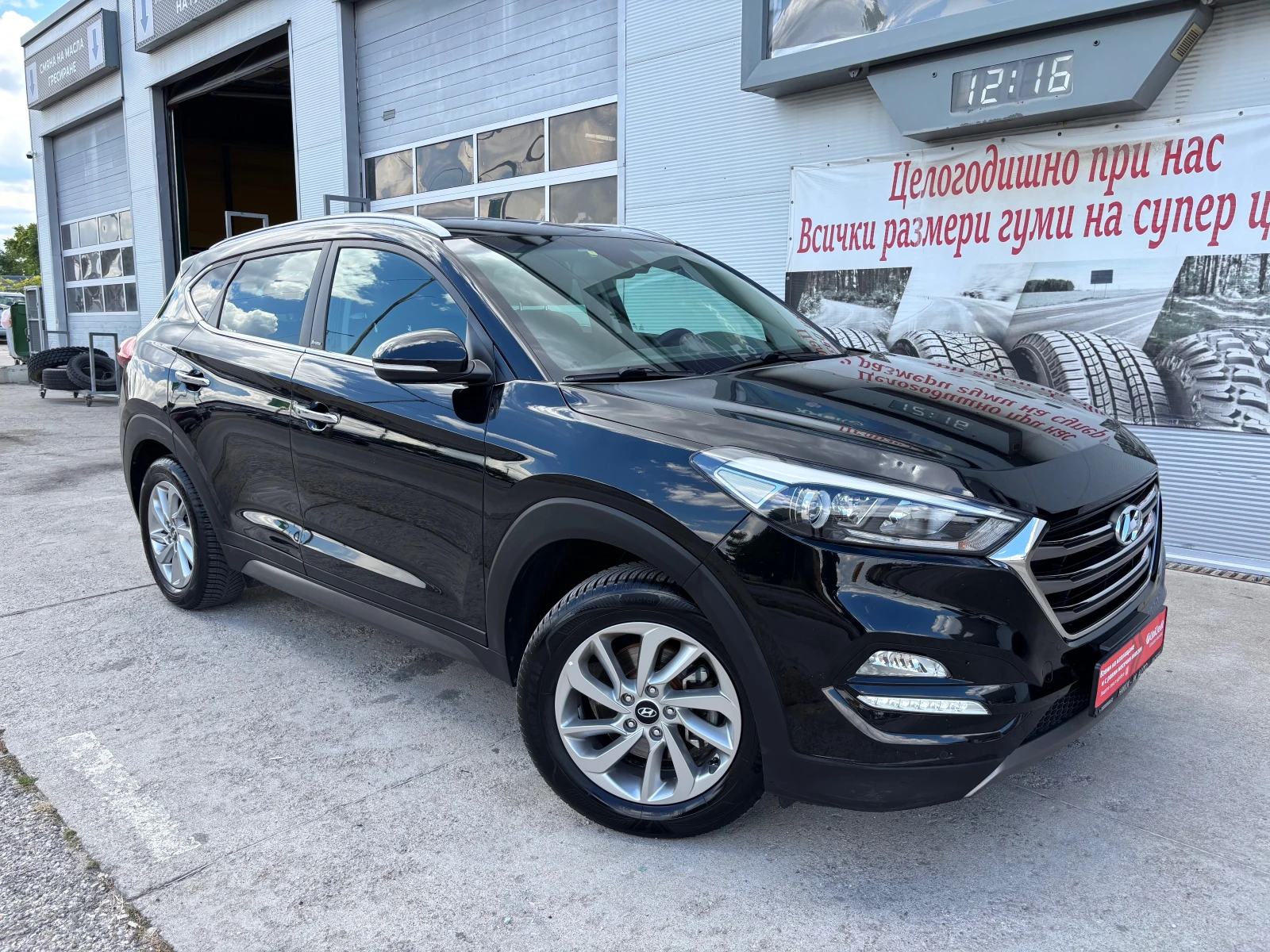 Hyundai Tucson 1.7CRDI-FULLL* * * , снимка 3 - Автомобили и джипове - 54976545