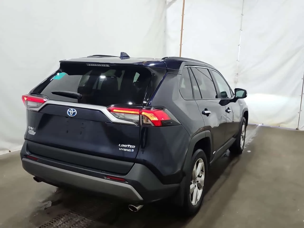 Toyota Rav4 * HYBRID LIMITED* АВТОКРЕДИТ БЕЗ ПЪРВОНАЧАЛНА* , снимка 3 - Автомобили и джипове - 55649175