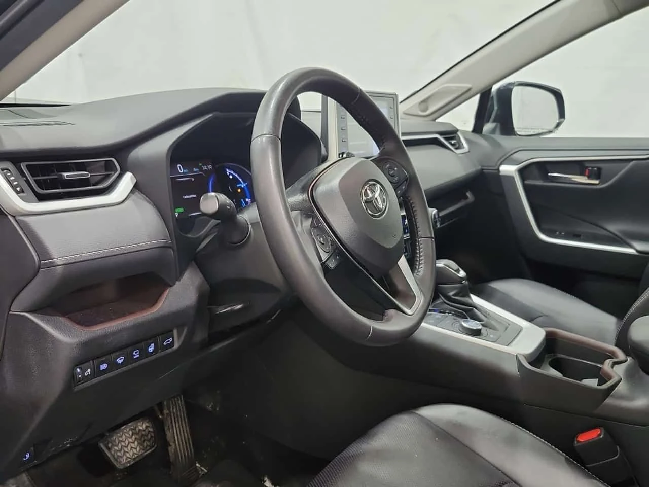 Toyota Rav4 * HYBRID LIMITED* АВТОКРЕДИТ БЕЗ ПЪРВОНАЧАЛНА* , снимка 10 - Автомобили и джипове - 55649175
