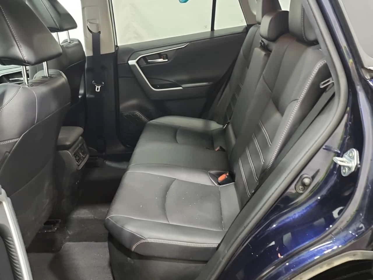 Toyota Rav4 * HYBRID LIMITED* АВТОКРЕДИТ БЕЗ ПЪРВОНАЧАЛНА* , снимка 12 - Автомобили и джипове - 55649175