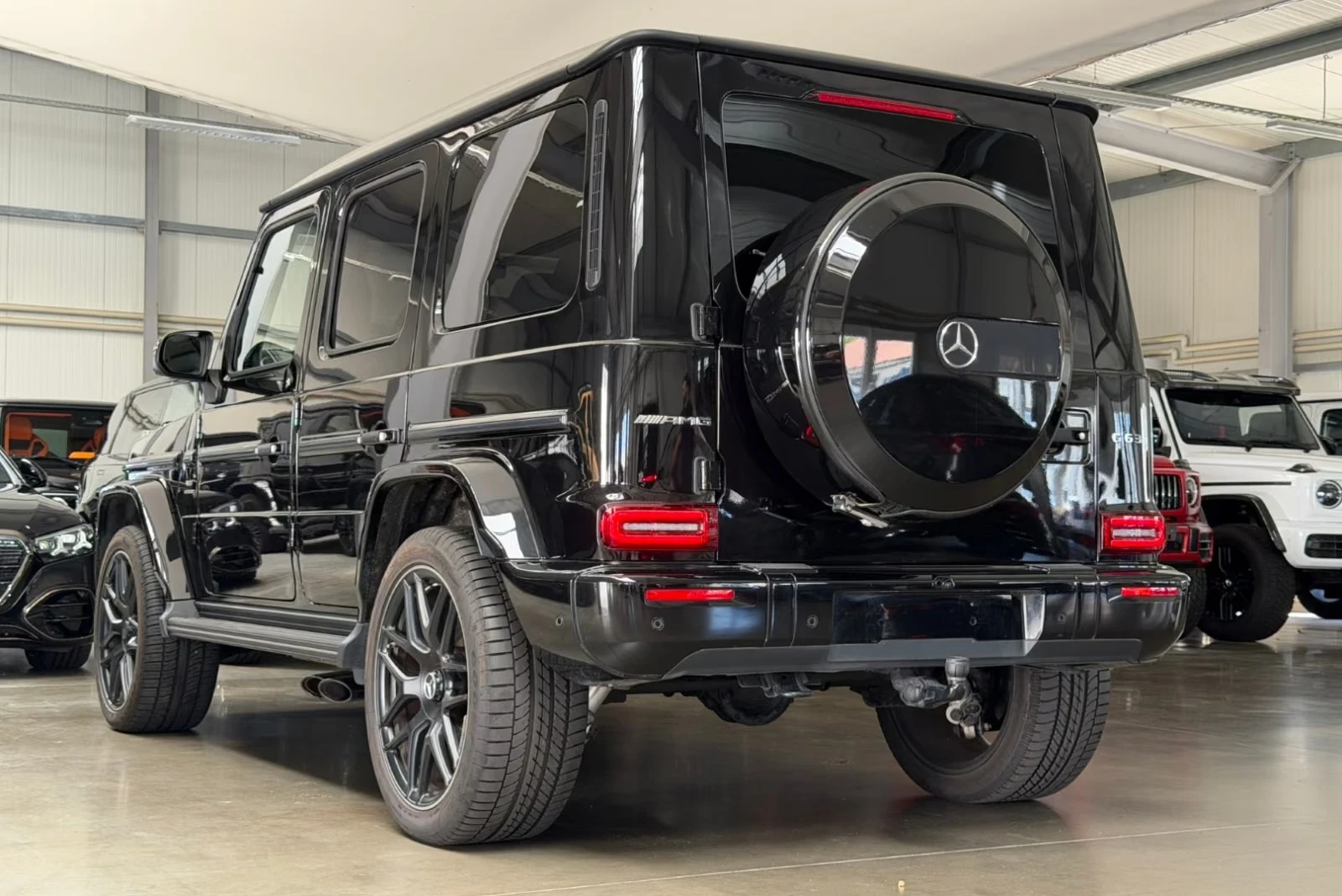 Mercedes-Benz G 63 AMG FACELIFT* MANUFAKTUR* CARBON* BURMESTER* , снимка 5 - Автомобили и джипове - 55667799