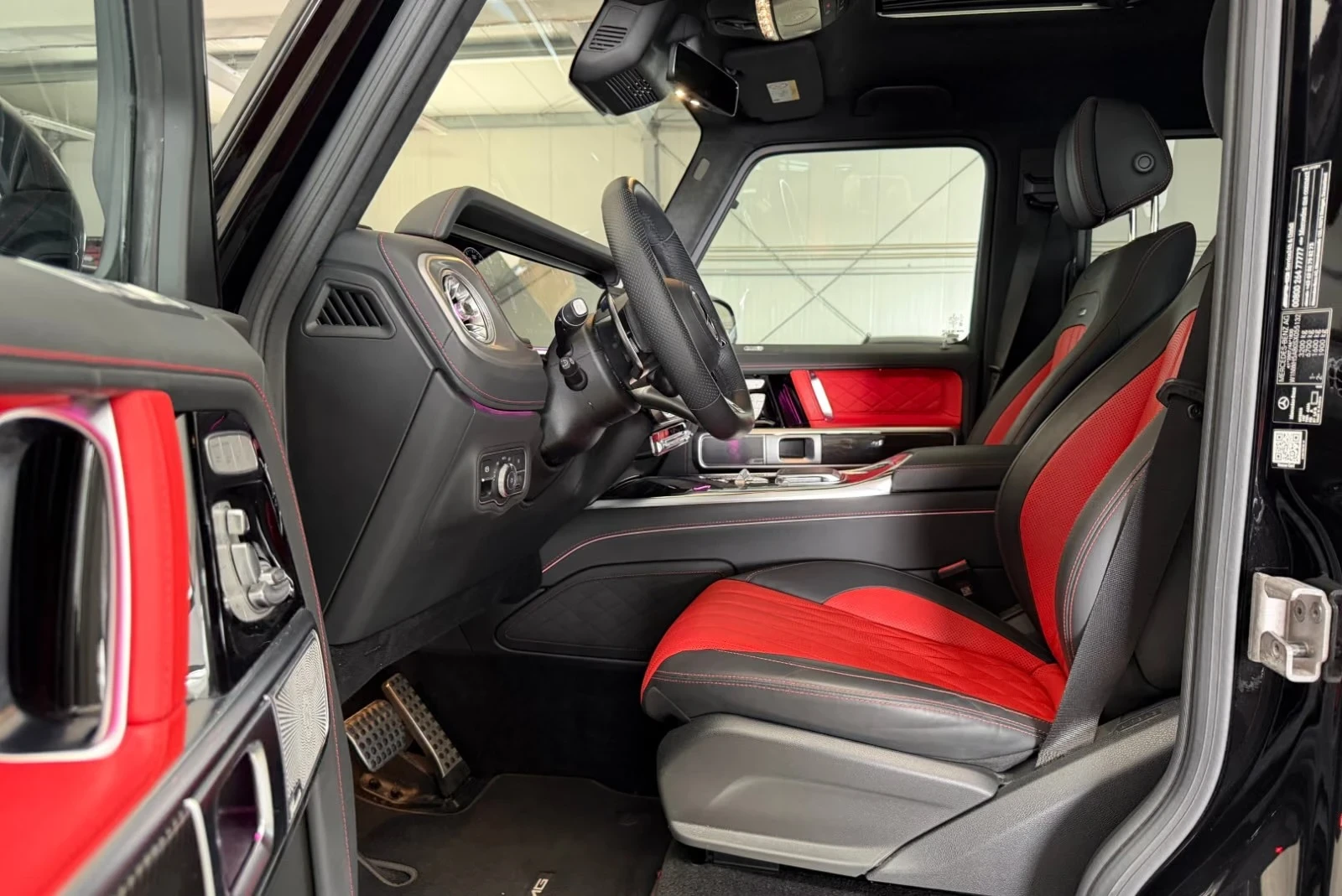 Mercedes-Benz G 63 AMG FACELIFT* MANUFAKTUR* CARBON* BURMESTER* , снимка 7 - Автомобили и джипове - 55667799