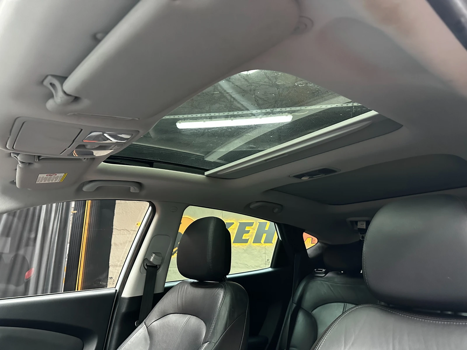 Hyundai IX35 2.0d 184 к.с./4х4/автомат/Франция/ГАРАНЦИЯ, снимка 11 - Автомобили и джипове - 56254726