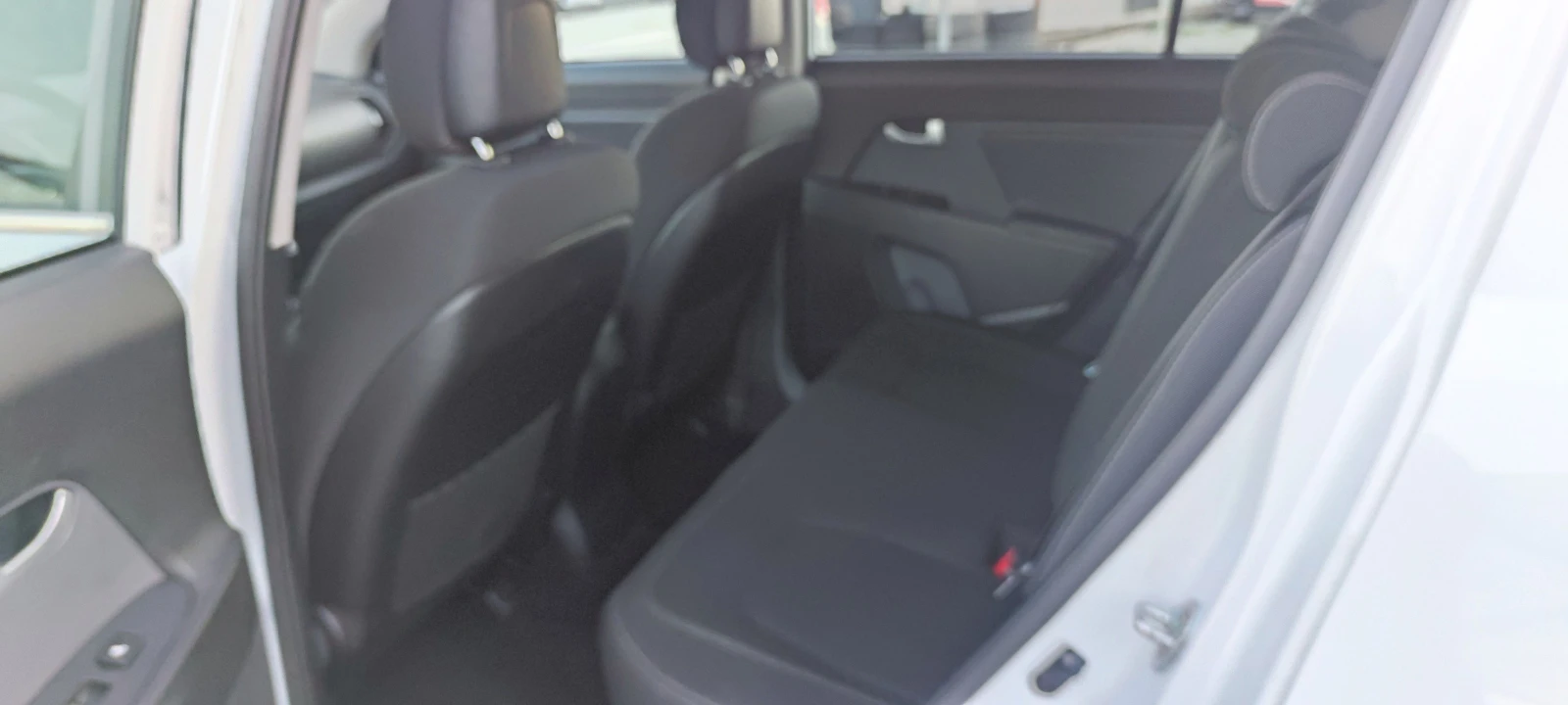 Kia Sportage 2.0CRDI 4x4, снимка 10 - Автомобили и джипове - 56353462
