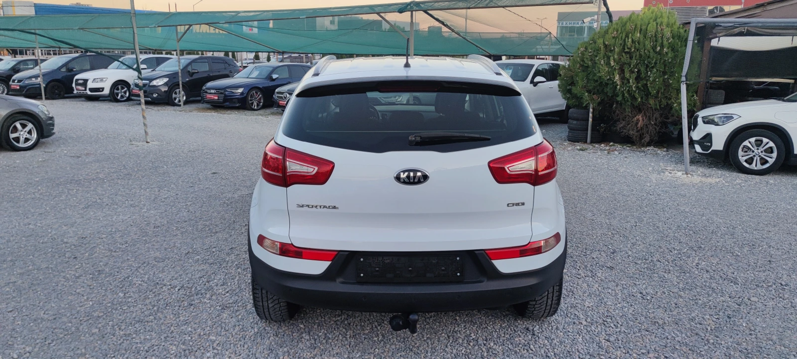 Kia Sportage 2.0CRDI 4x4, снимка 5 - Автомобили и джипове - 56353462