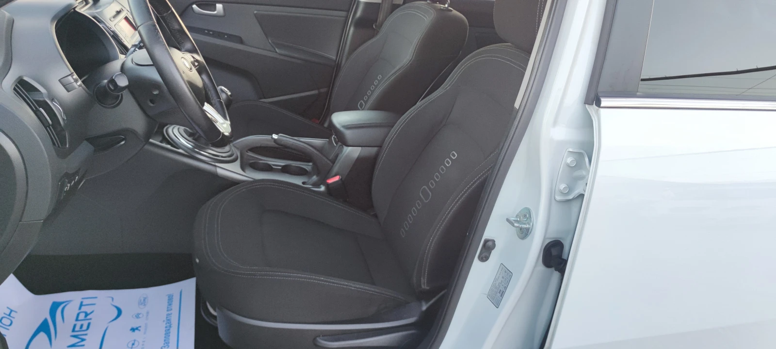 Kia Sportage 2.0CRDI 4x4, снимка 9 - Автомобили и джипове - 56353462