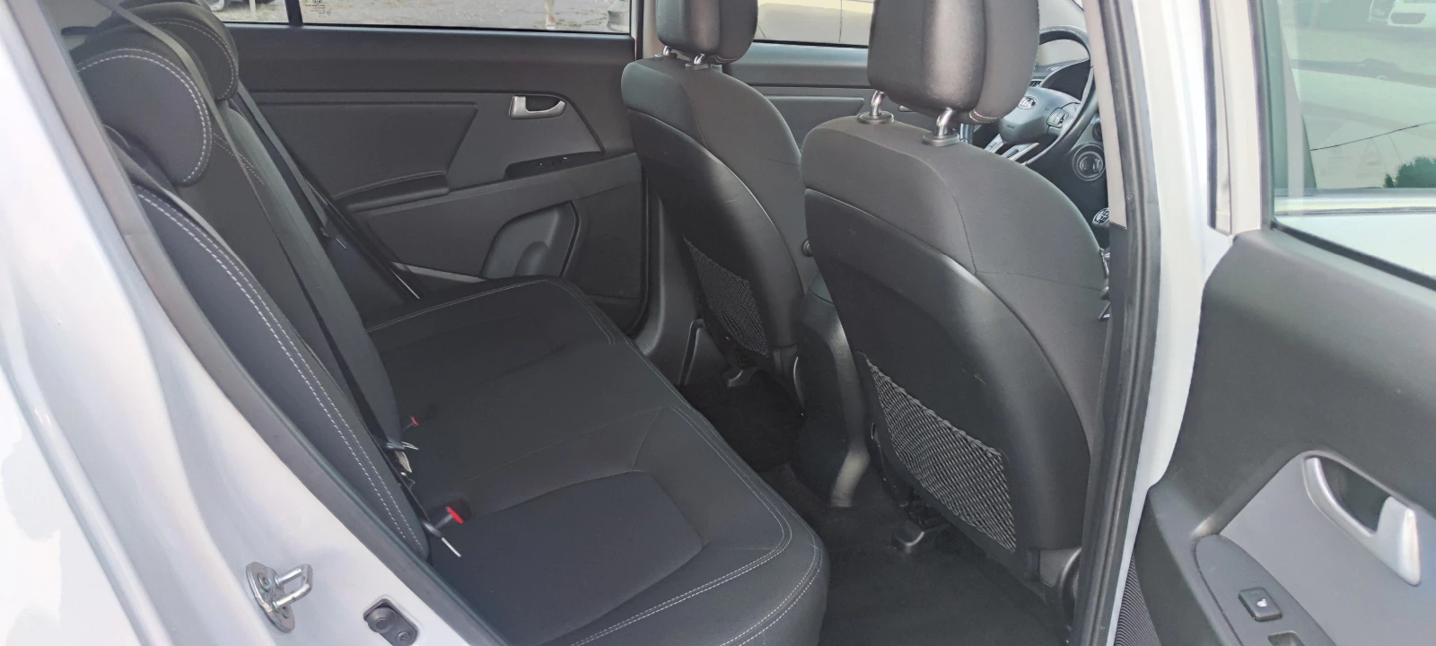 Kia Sportage 2.0CRDI 4x4, снимка 12 - Автомобили и джипове - 56353462