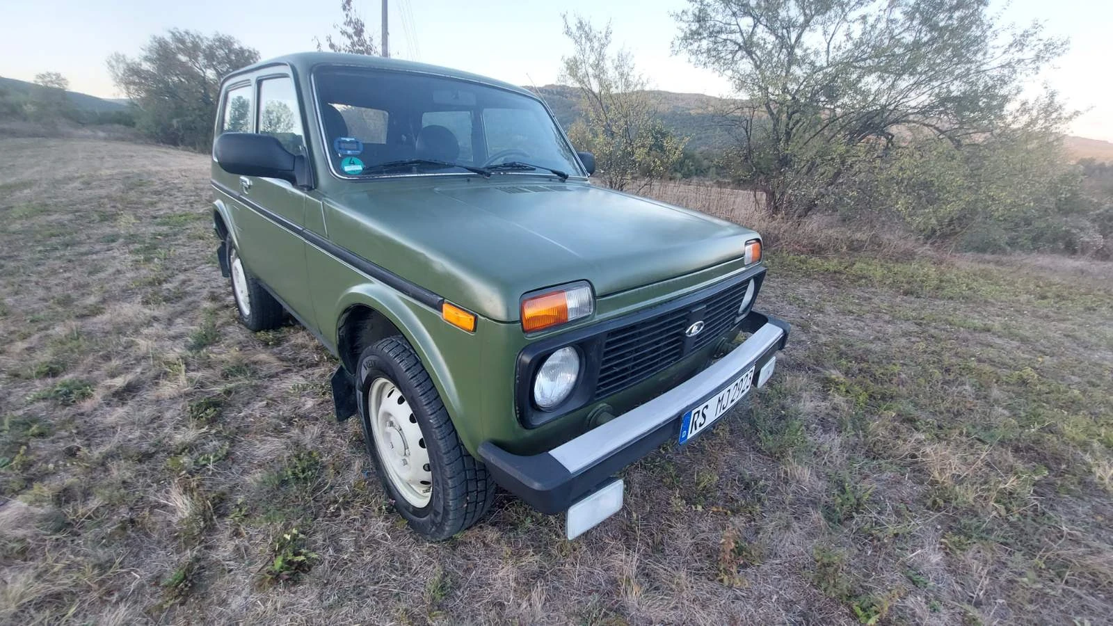 Lada Niva 1.7и, снимка 2 - Автомобили и джипове - 56390031