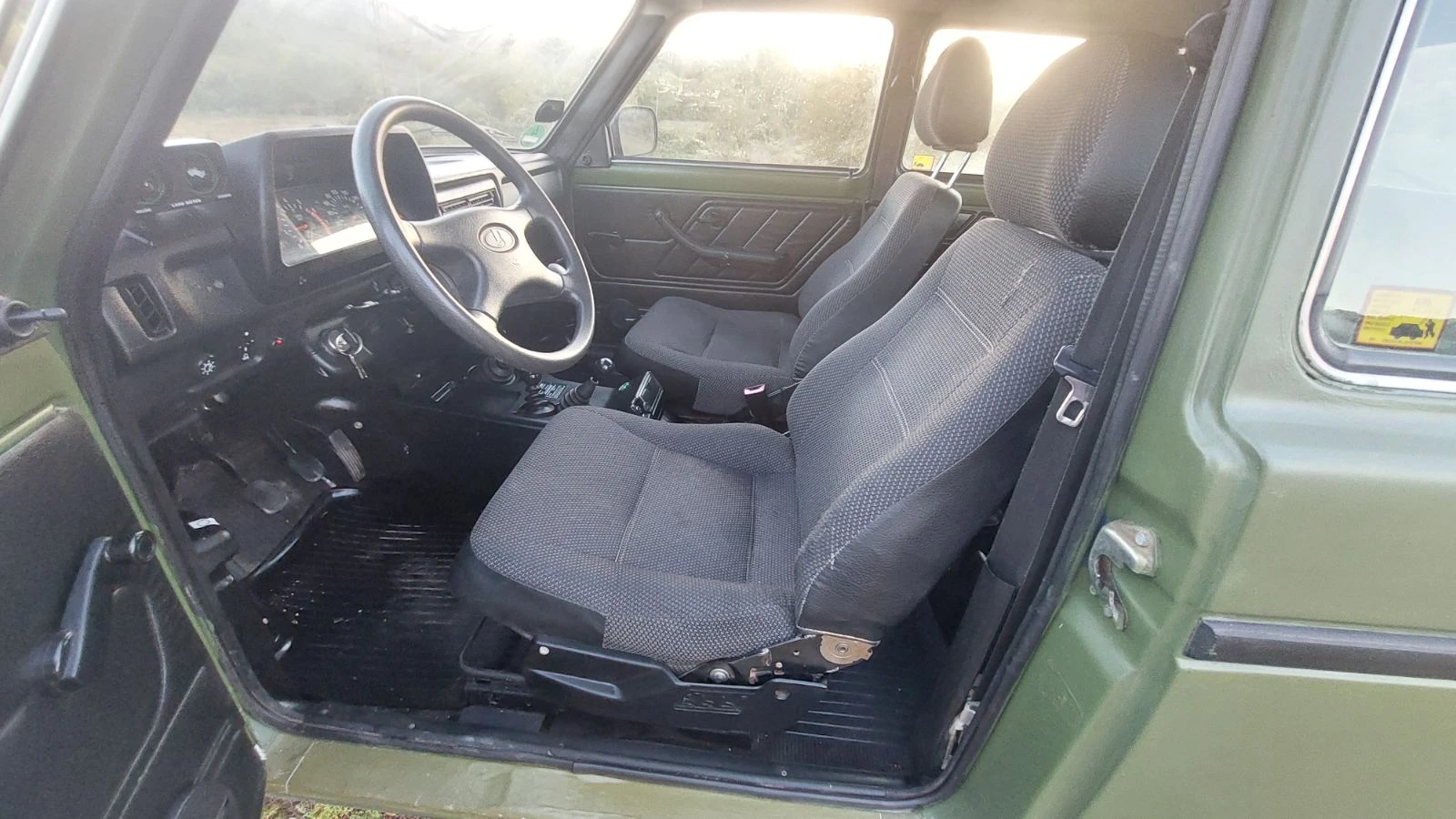 Lada Niva 1.7и, снимка 9 - Автомобили и джипове - 56390031