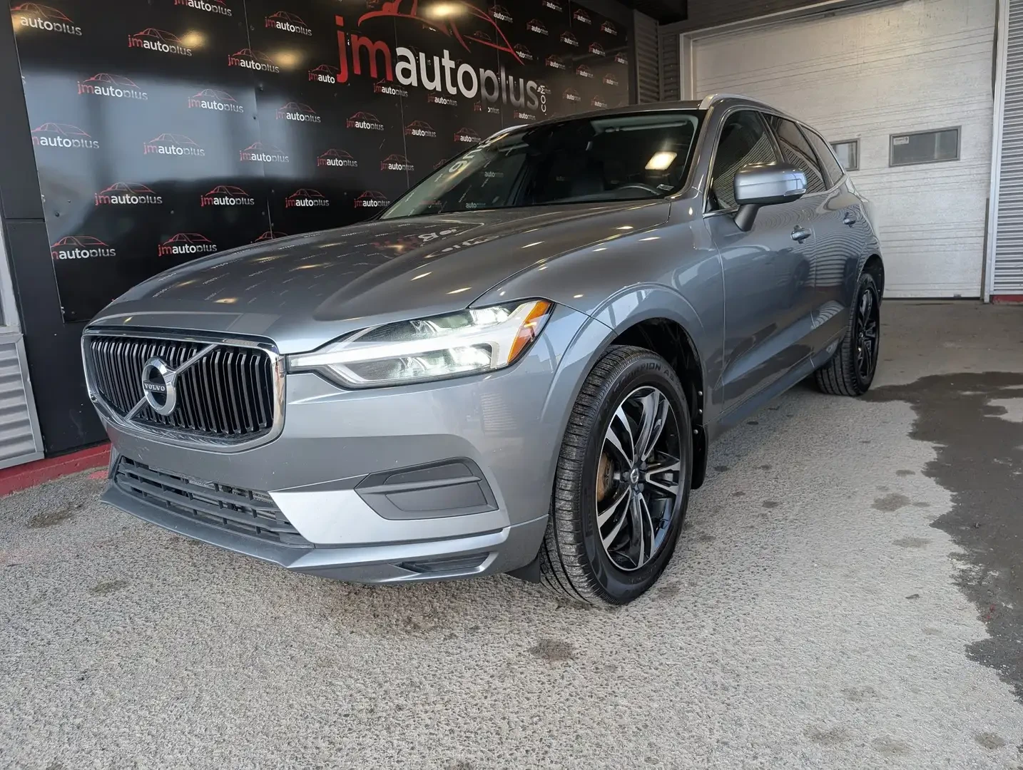 Volvo XC60 T6* MOMENTUM* LANE* ASSIST* ПАНОРАМА* 7* МЕСТА* 