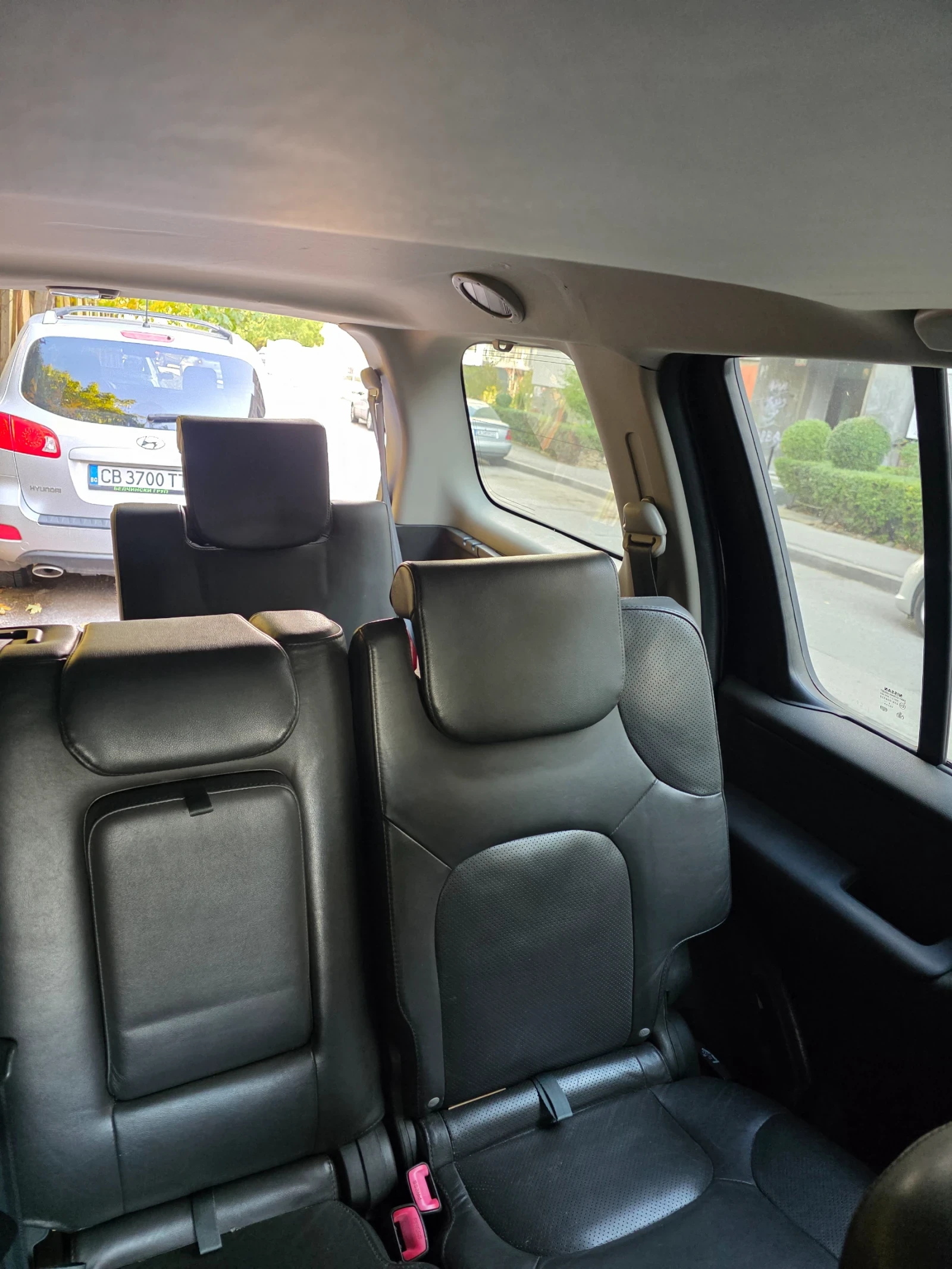 Nissan Pathfinder Джип, снимка 13 - Автомобили и джипове - 56531676