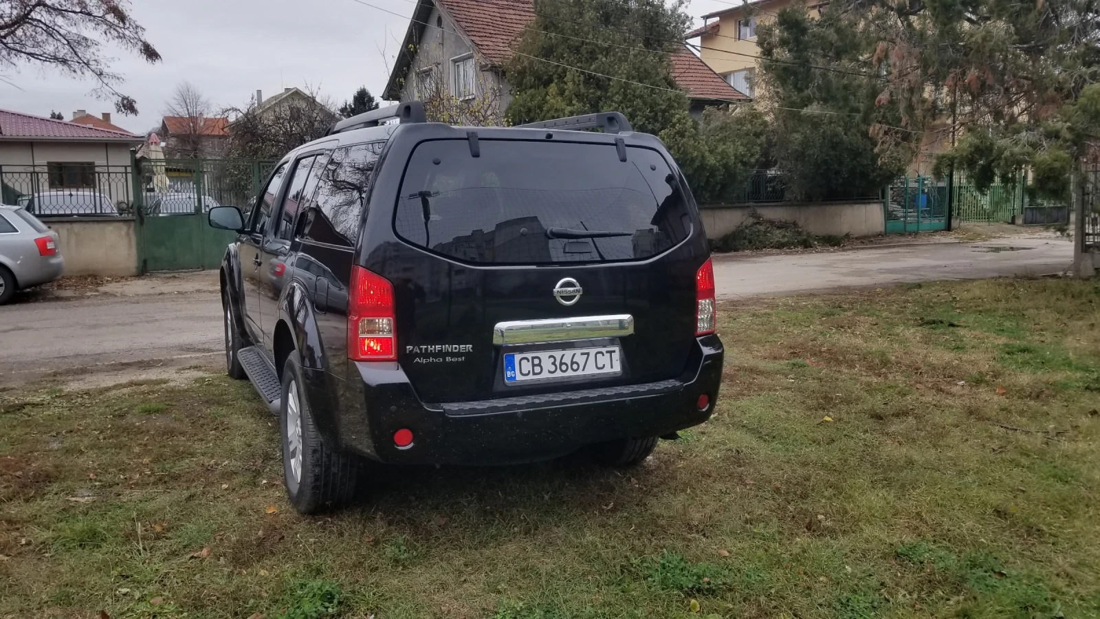 Nissan Pathfinder Джип, снимка 4 - Автомобили и джипове - 56531676