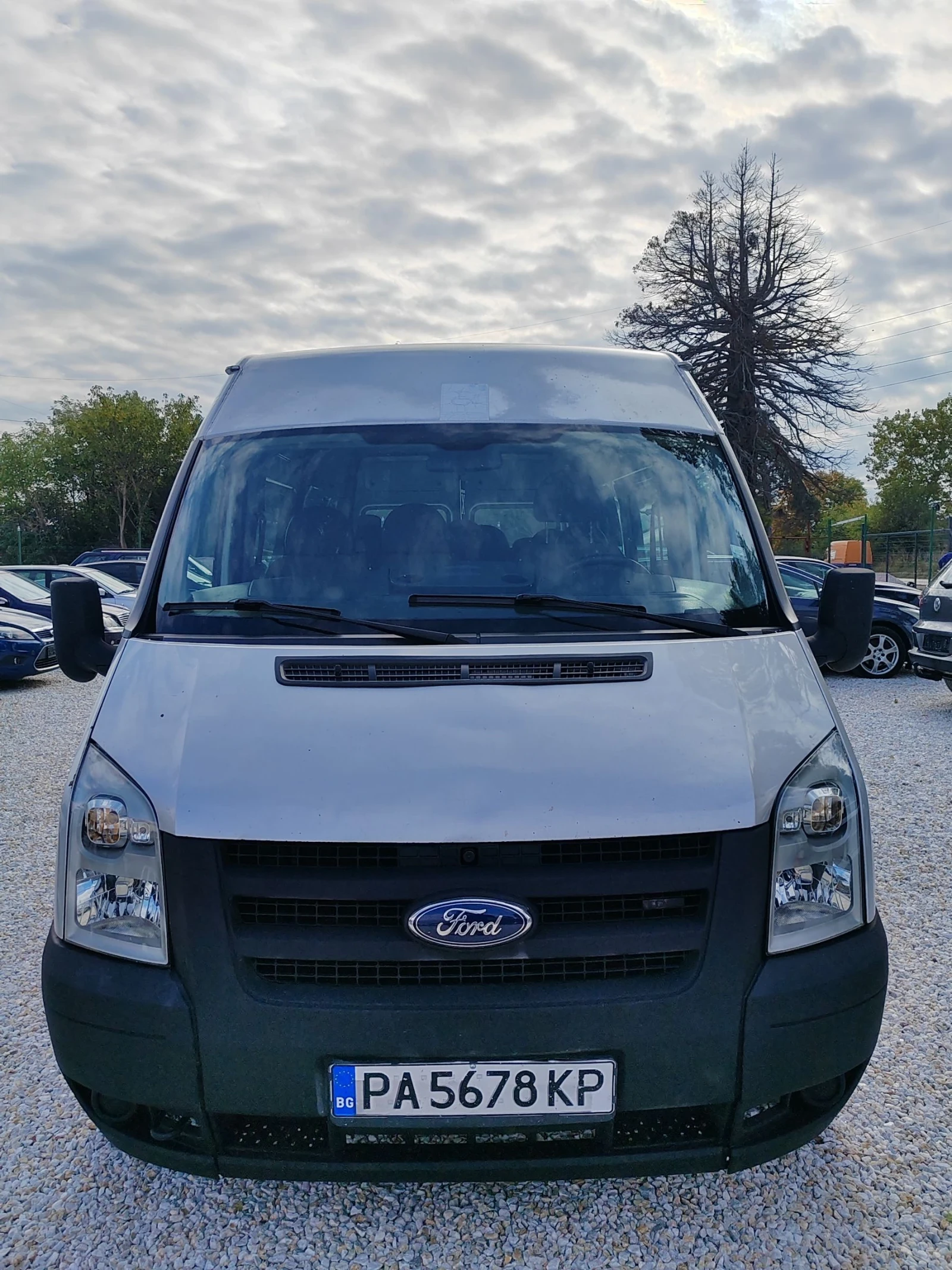 Ford Transit 2.2, 110к.с. 9 места - изображение 5