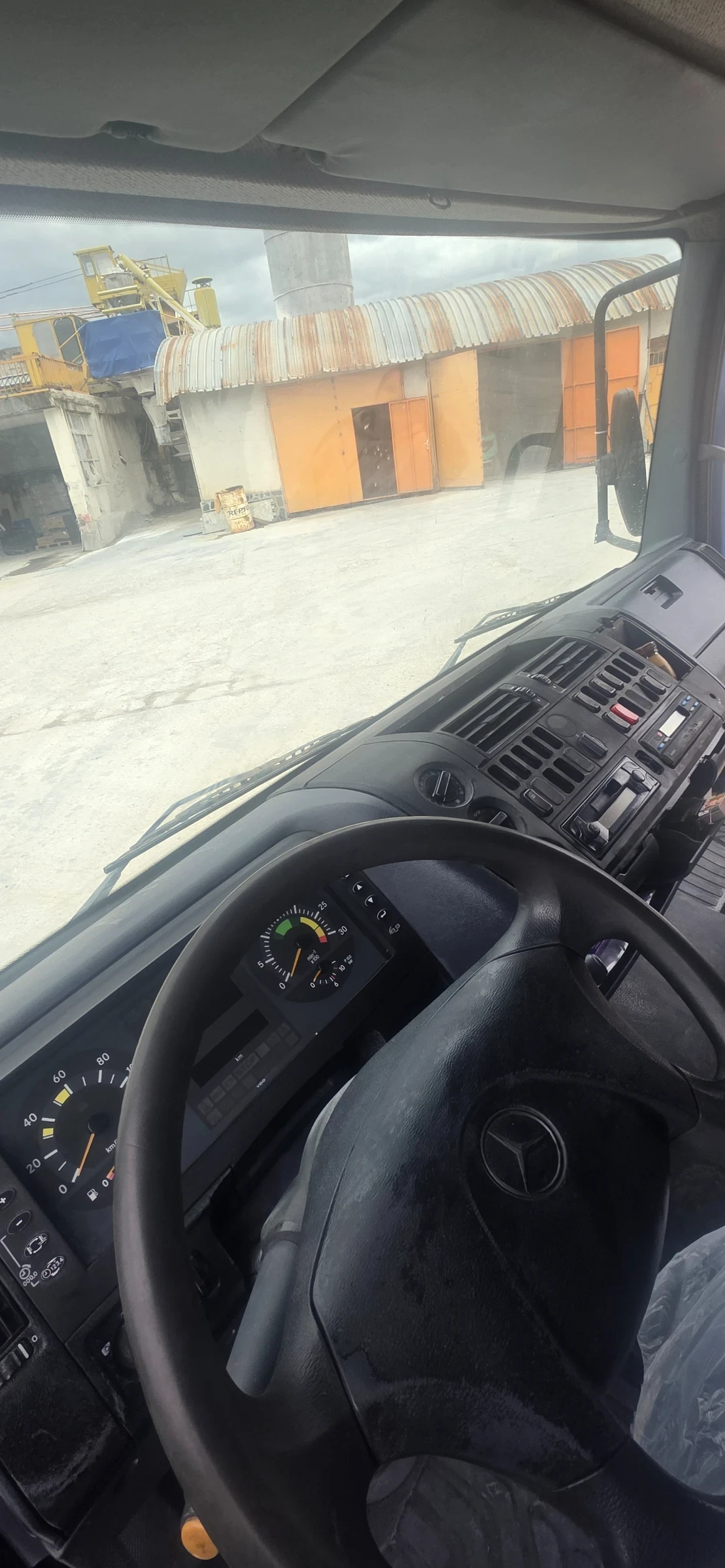Mercedes-Benz Atego, снимка 7 - Камиони - 54383415