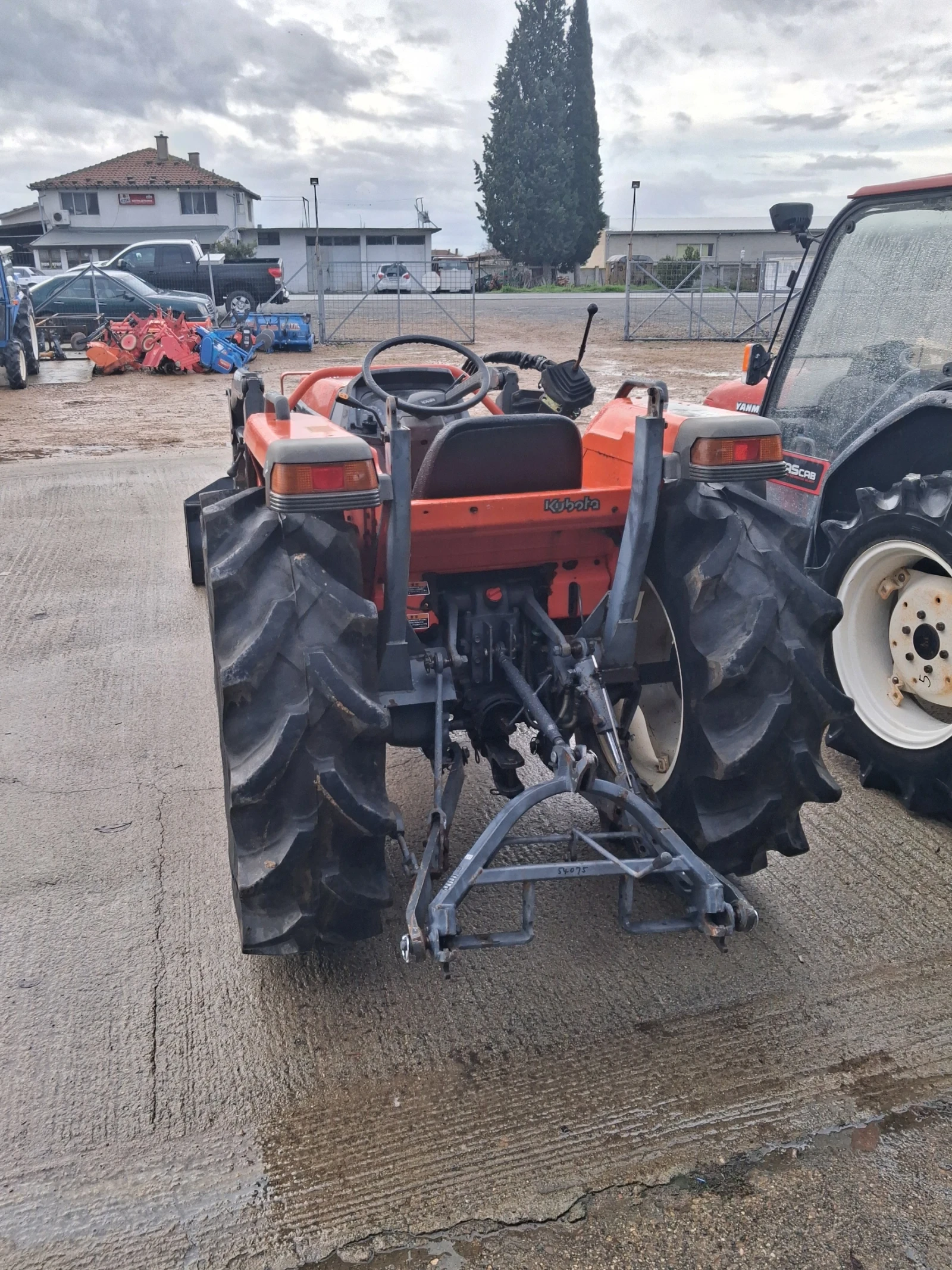 Трактор Kubota  - изображение 4