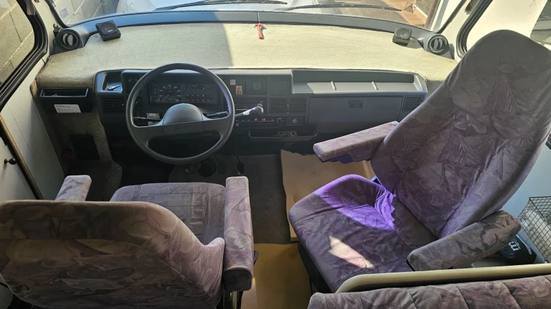 Кемпер HYMER / ERIBA 2.5 D - 6 места , снимка 12 - Каравани и кемпери - 51100205