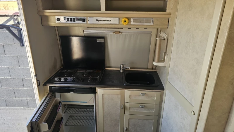 Кемпер HYMER / ERIBA 2.5 D - 6 места , снимка 8 - Каравани и кемпери - 51100205