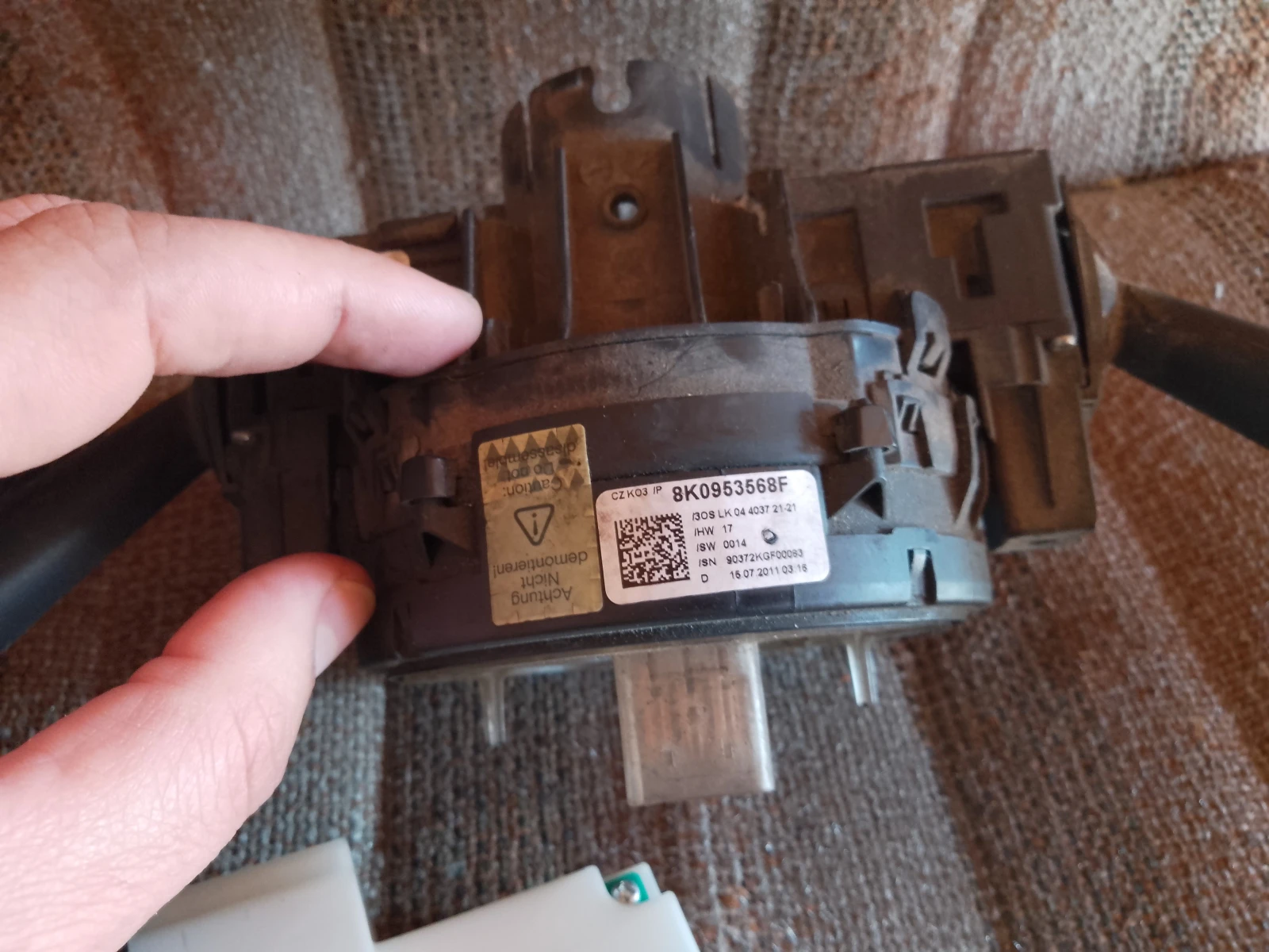 8K0953568F       5 | Mobile.bg   2