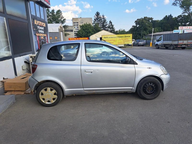 Toyota Yaris, снимка 2 - Автомобили и джипове - 47023330