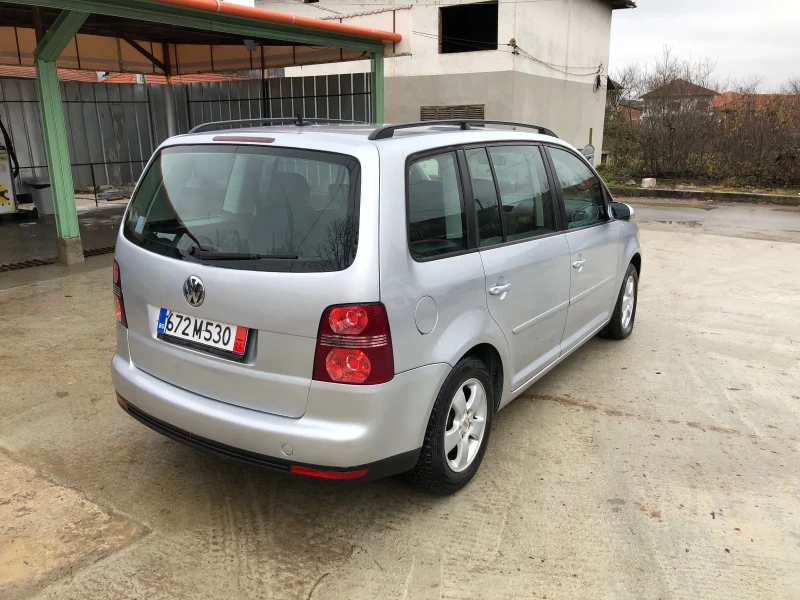 VW Touran, снимка 3 - Автомобили и джипове - 48209730