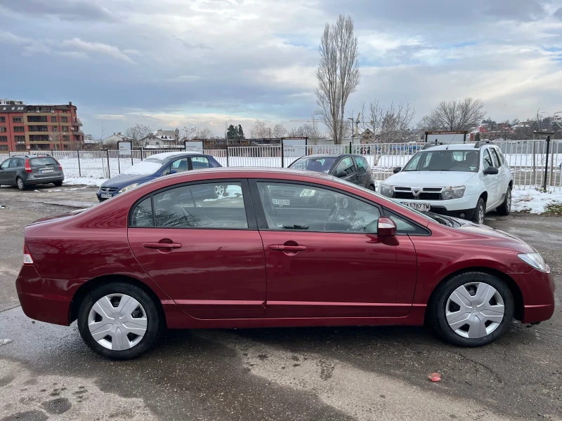 Honda Civic 1.8i-VTEC, снимка 5 - Автомобили и джипове - 48529765