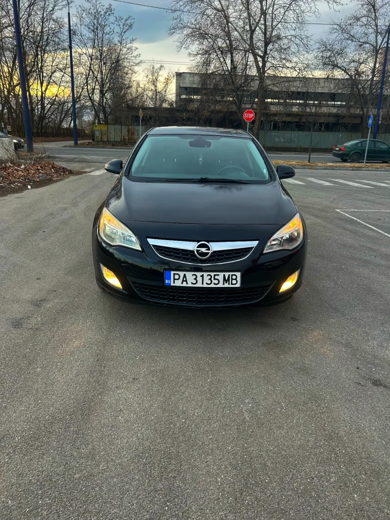 Opel Astra !! * 1.7 CDTI * COSMO* TOP* !!!, снимка 2 - Автомобили и джипове - 48717285