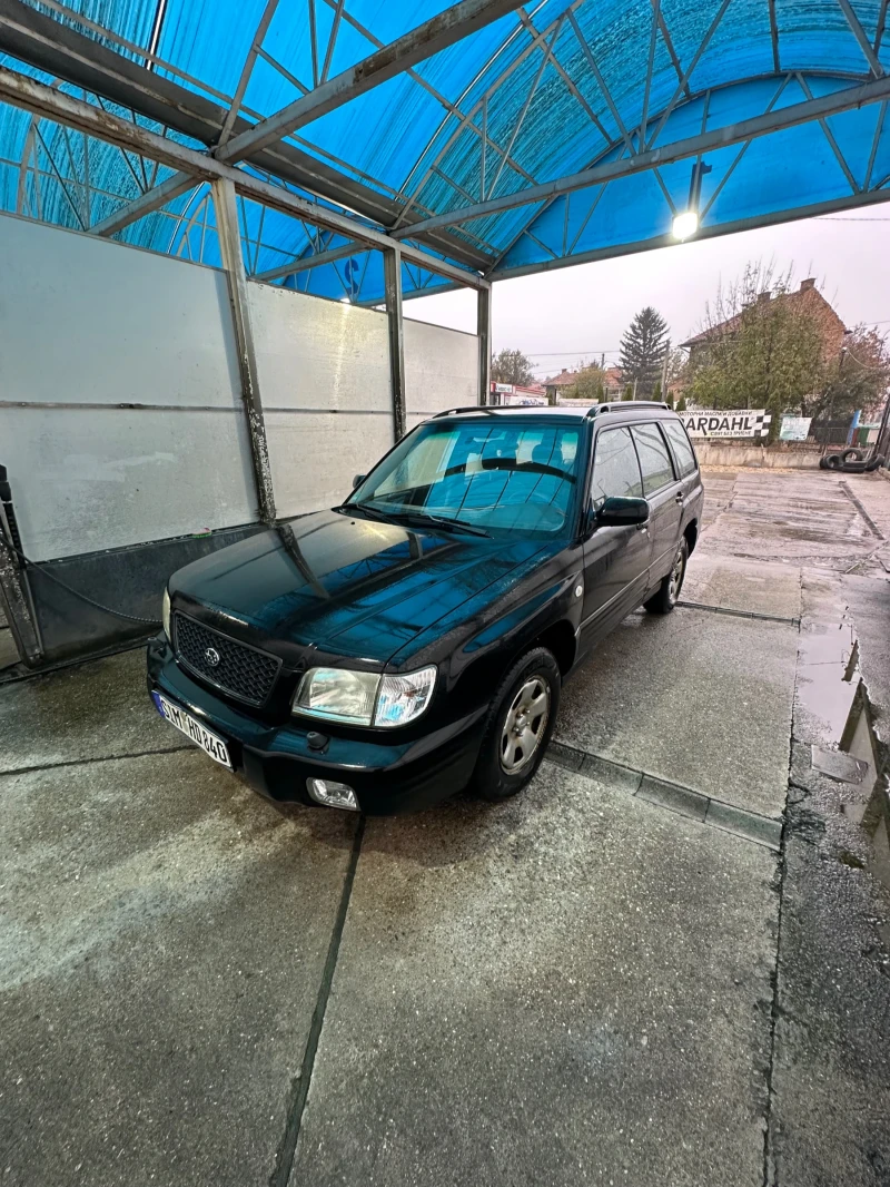 Subaru Forester 2.0i, снимка 3 - Автомобили и джипове - 48906475