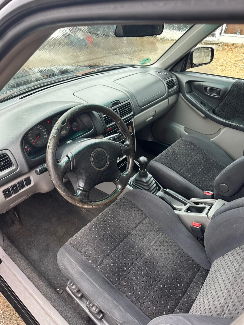 Subaru Forester 2.0i, снимка 5 - Автомобили и джипове - 48906475