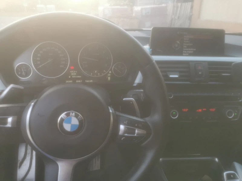 BMW 330  Xdrive, M-sport, снимка 15 - Автомобили и джипове - 52340415