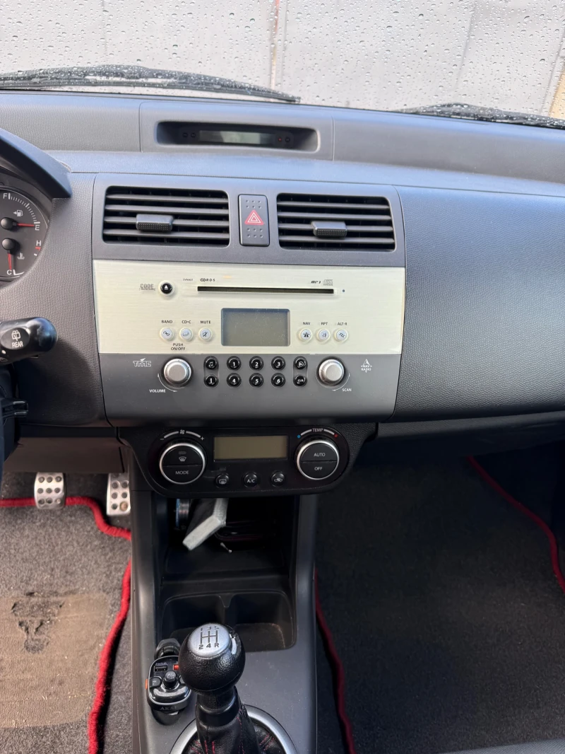 Suzuki Swift, снимка 6 - Автомобили и джипове - 51548895