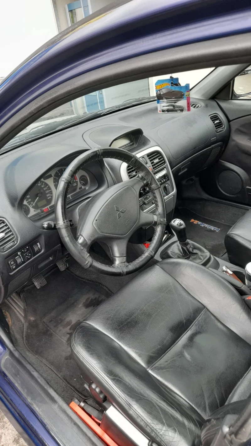 Mitsubishi Carisma, снимка 7 - Автомобили и джипове - 53292368