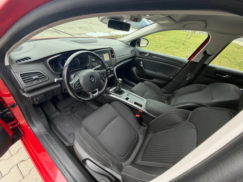 Renault Megane 1.5 dCi ПЪРВИ СОБСТВЕНИК, снимка 7 - Автомобили и джипове - 53598540