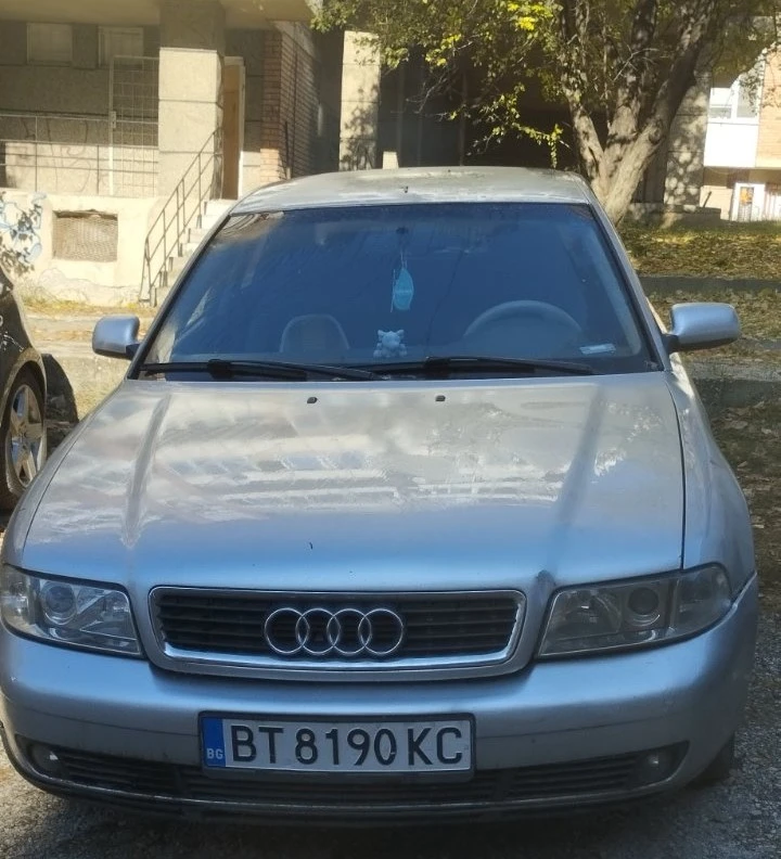 Audi A4, снимка 1 - Автомобили и джипове - 48000493