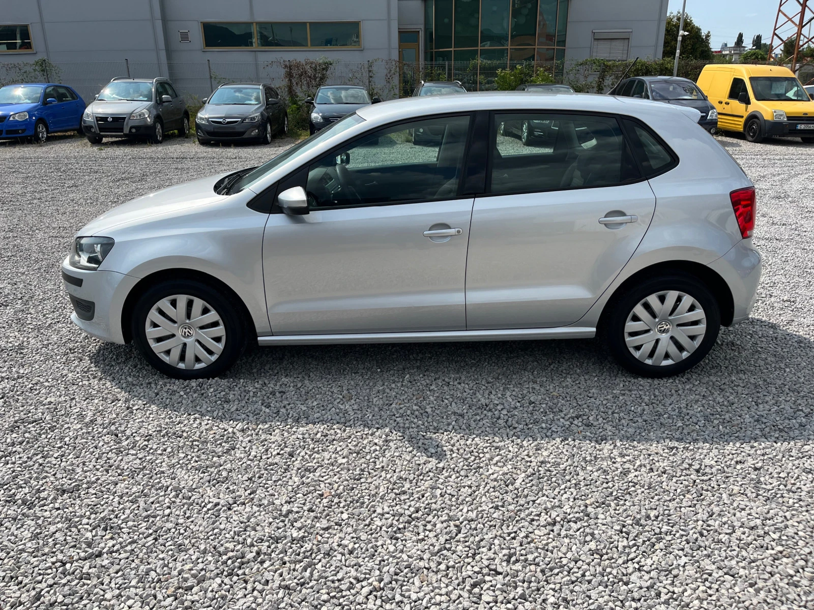 VW Polo 1.2i-70k.c. Comfortline /Навигация/ - изображение 3