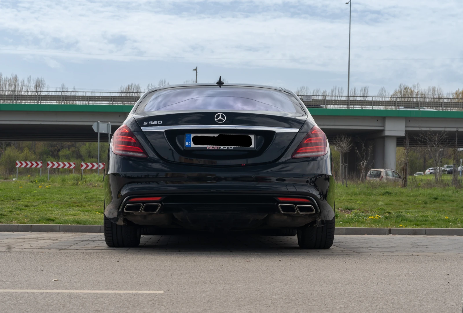 Mercedes-Benz S 560 V8, AMG line, 67 000км, 4.0 V8 bi-turbo - изображение 4