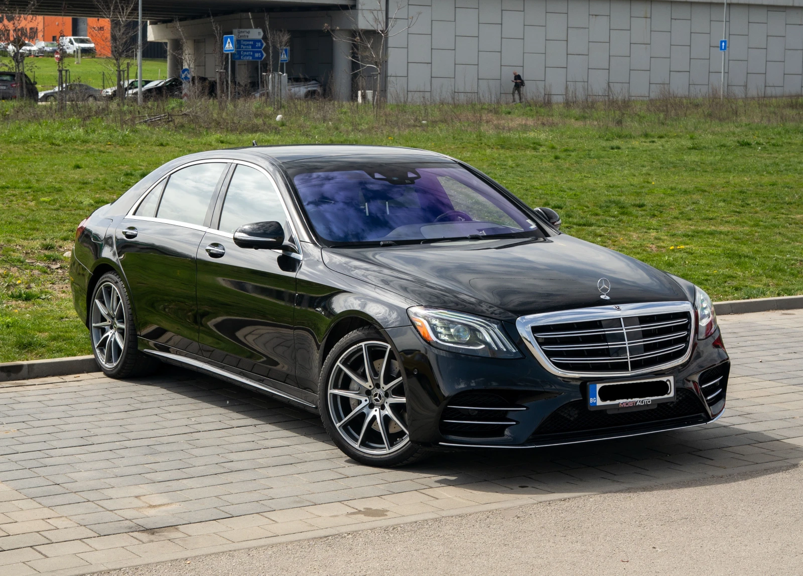 Mercedes-Benz S 560 V8, AMG line, 67 000км, 4.0 V8 bi-turbo - изображение 3