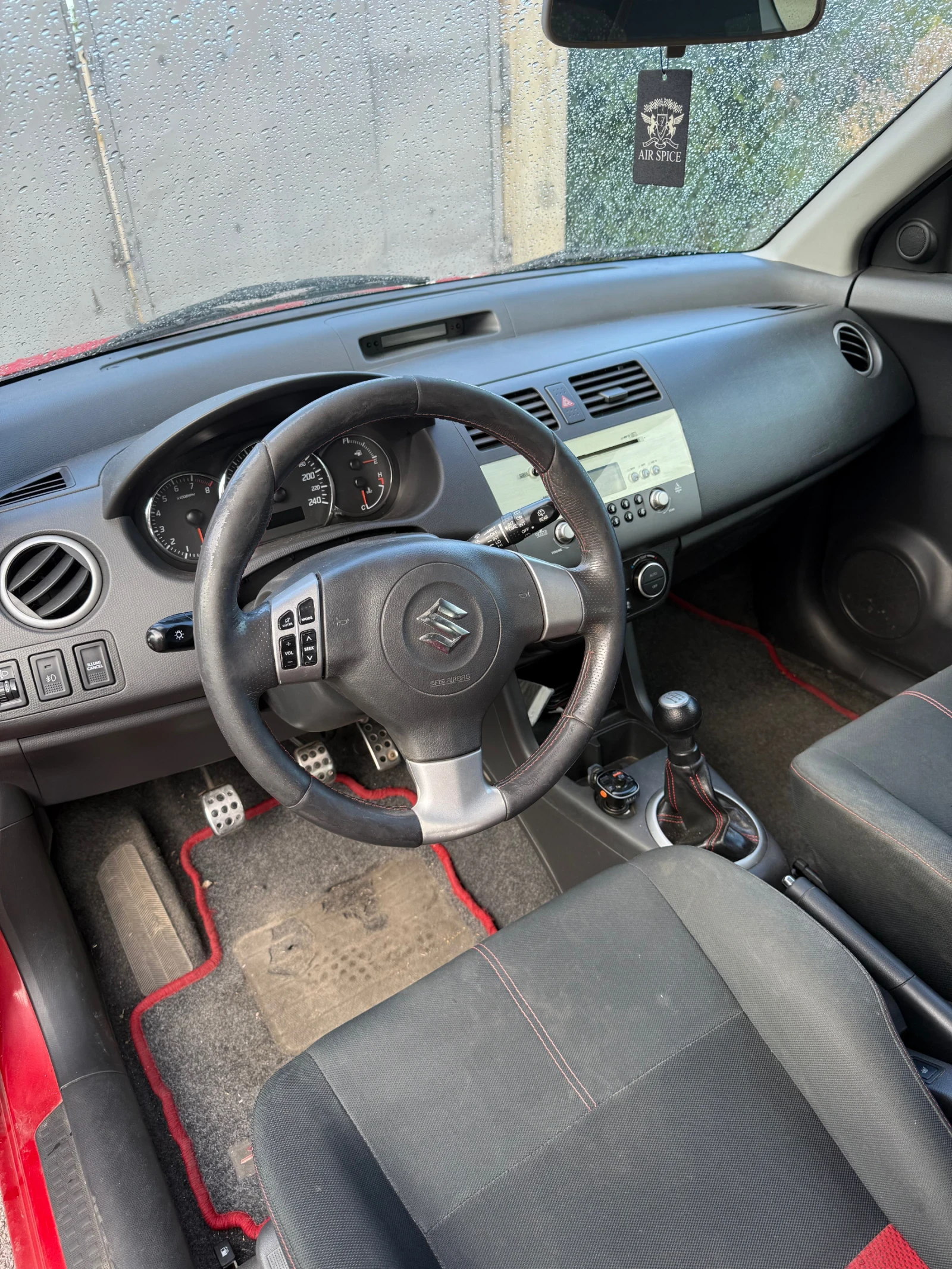 Suzuki Swift  - изображение 5