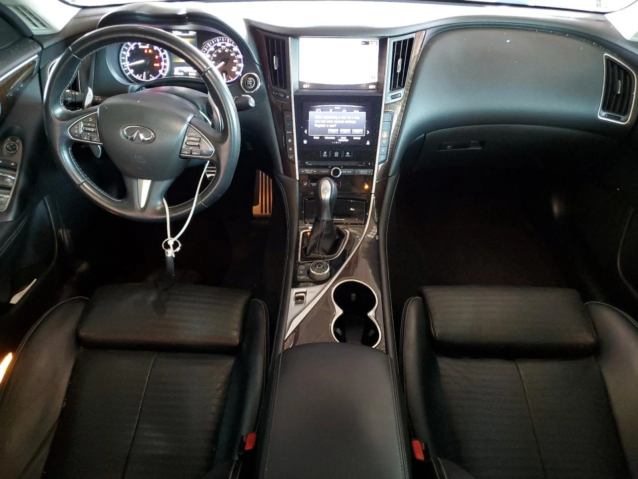 Infiniti Q50 3.7 V6 (328кс) RWD - изображение 8