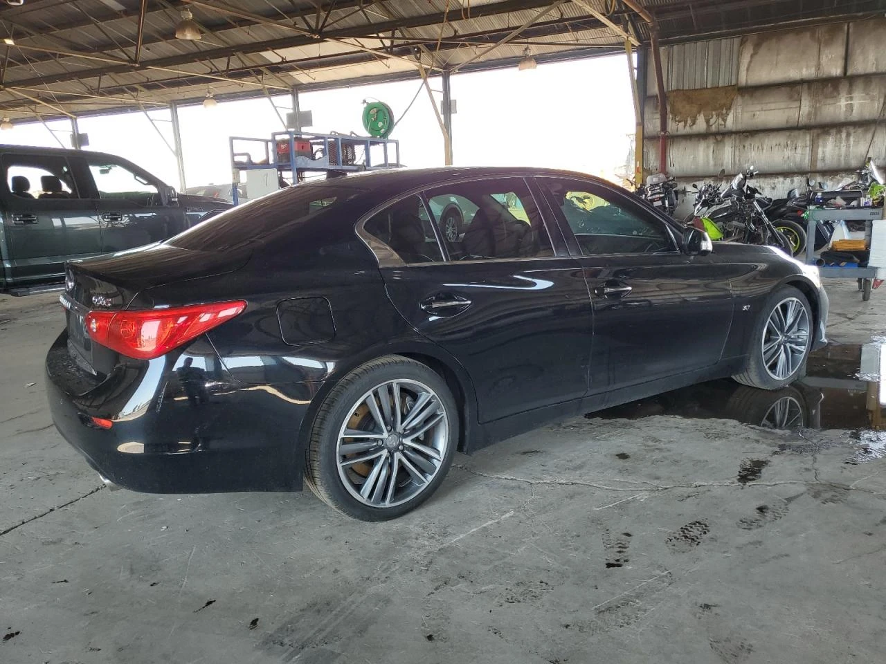 Infiniti Q50 3.7 V6 (328кс) RWD - изображение 4