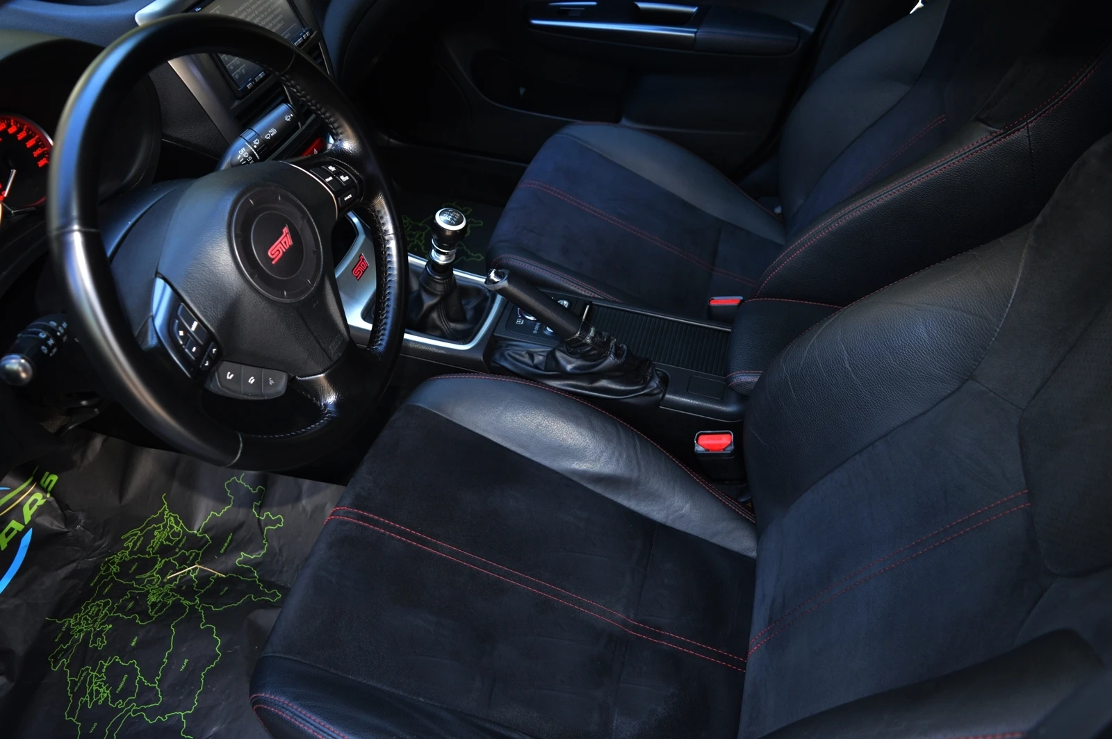 Subaru Impreza 2.5 WRX STI ШВЕЙЦАРИЯ - изображение 8