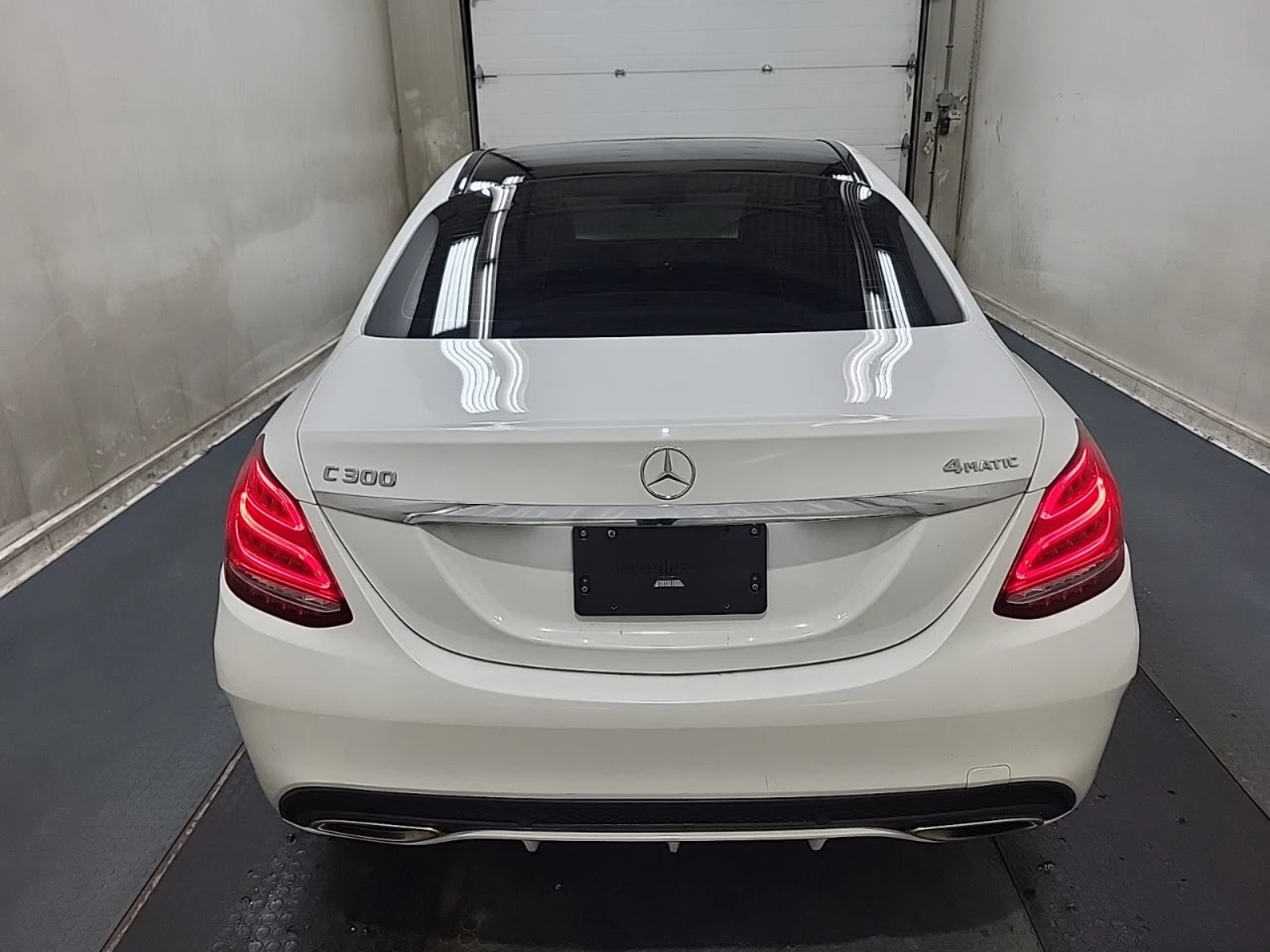 Mercedes-Benz C 300 * АВТО КРЕДИТ* ЦЕНА ДО БГ * Сервизна история *  - изображение 5