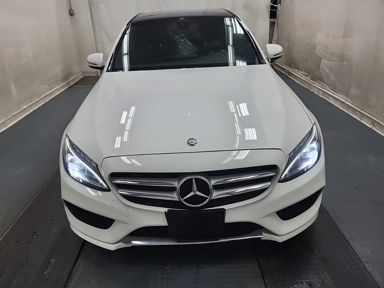 Mercedes-Benz C 300 * АВТО КРЕДИТ* ЦЕНА ДО БГ * Сервизна история *  - изображение 2