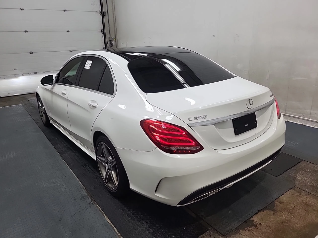 Mercedes-Benz C 300 * АВТО КРЕДИТ* ЦЕНА ДО БГ * Сервизна история *  - изображение 6