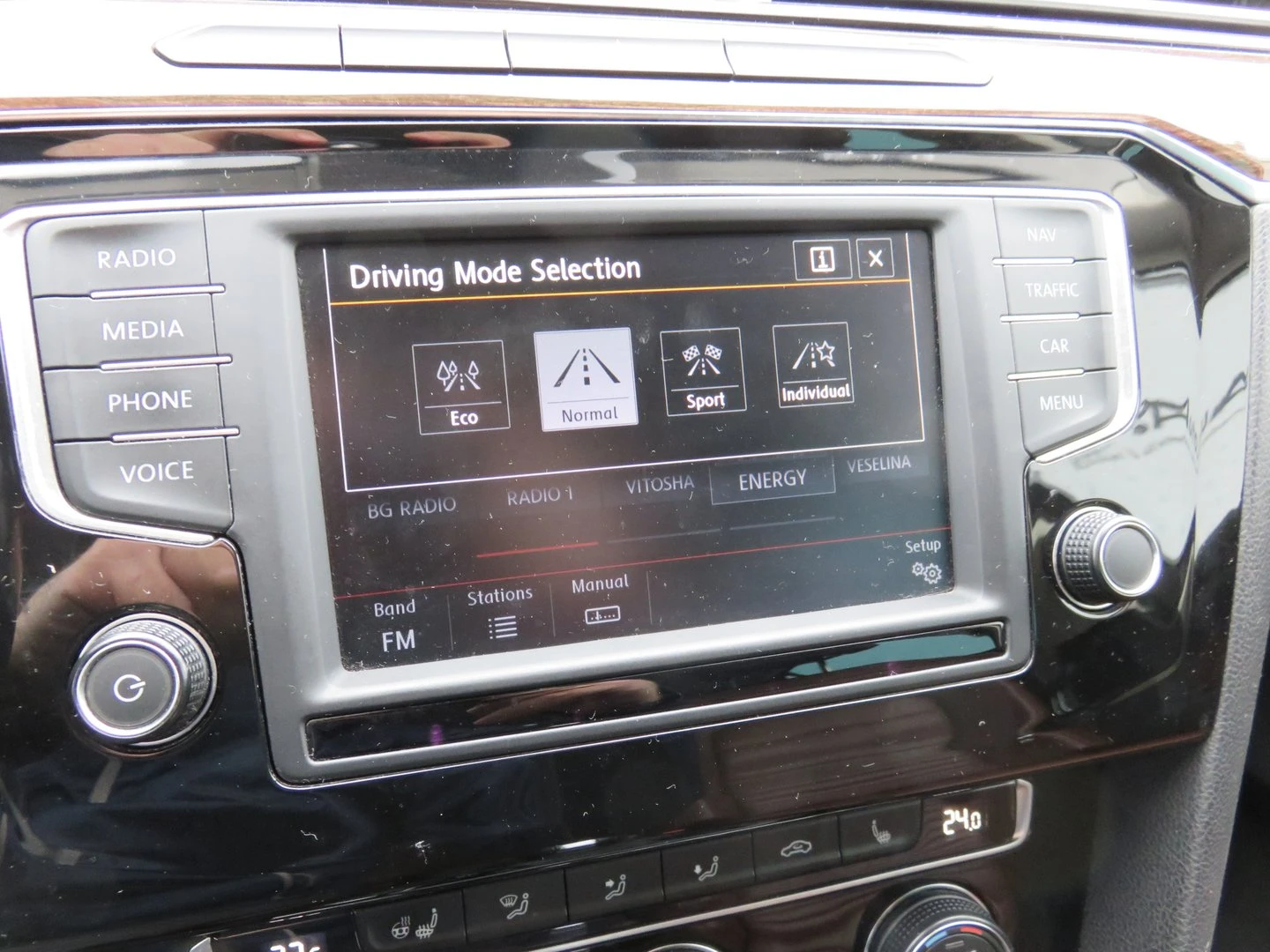 VW Passat Highline 2.0TDI BMT | Mobile.bg � ����������� 14