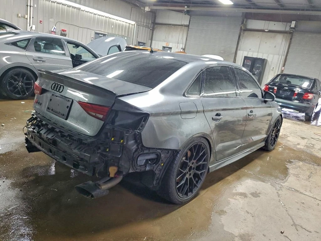 Audi Rs3 * CARFAX * БЕЗ ПЪРВОНАЧАЛНА ВНОСКА - изображение 3