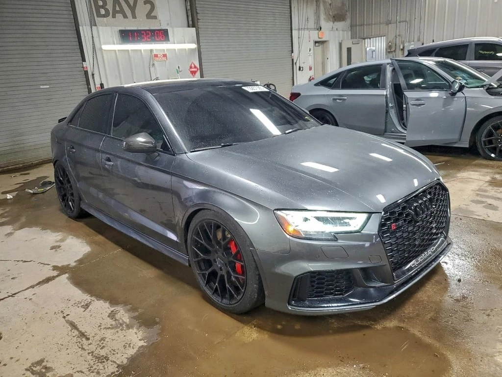 Audi Rs3 * CARFAX * БЕЗ ПЪРВОНАЧАЛНА ВНОСКА - изображение 4